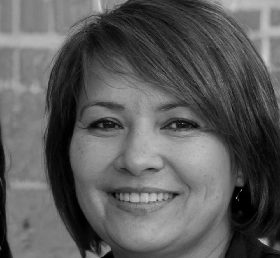 Dr. Sienna Wexford financial educator